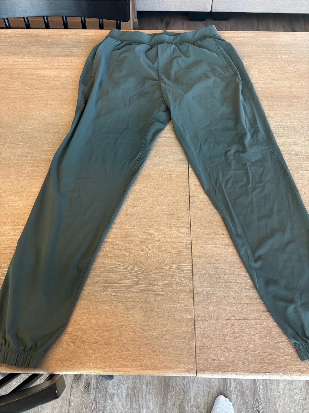 lululemon athletica Men's Olive Green Jogger Pants